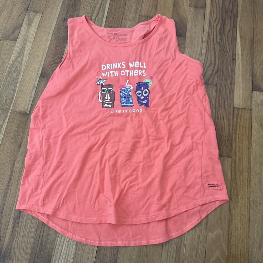 Life Is Good Tank Top Tiki Drinks Well w Others Beach Sleeveless Women's XXL - Picture 2 of 4
